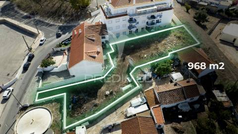 Terreno urbano para construção de moradias em alenquer