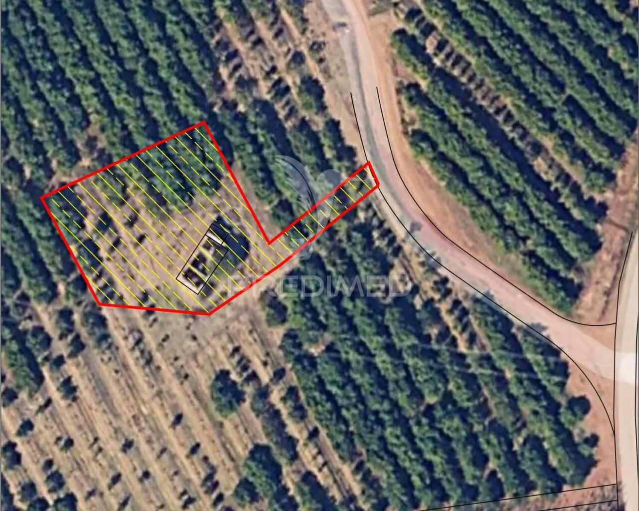 Terreno misto e ruína em vila nova de cacela, constroi 300m2