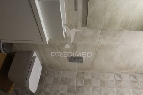 Moradia geminada com piscina