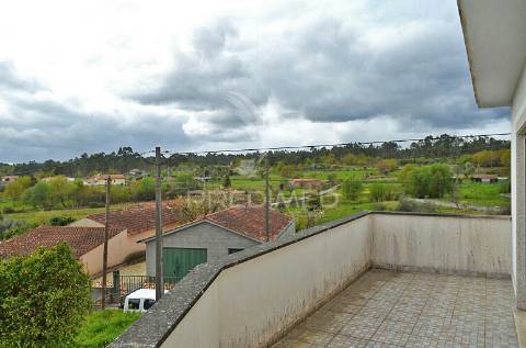 Moradia espaçosa a 5 minutos de viseu