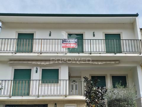 Moradia v3 em banduge - santa marta de penaguião