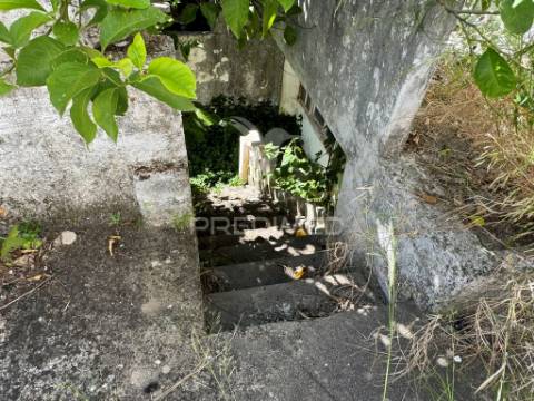 Moradia bifamiliar em portalegre