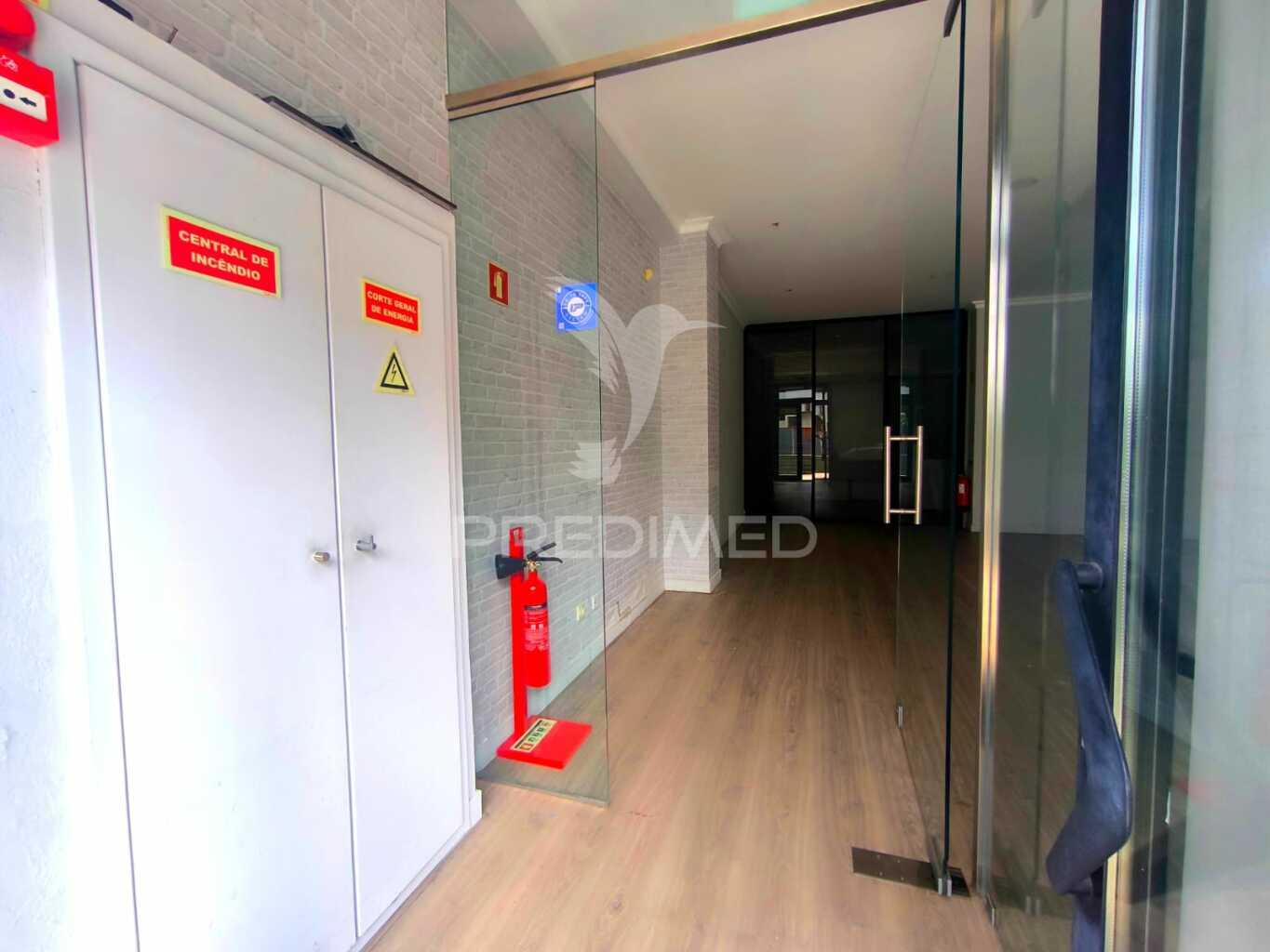 Espaço comercial para arrendamento - u.f. nogueiró e tenões