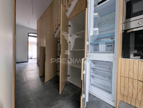 Moradia t2 nova, central, em vila real de santo antónio