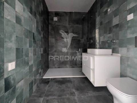 Moradia t2 nova, central, em vila real de santo antónio