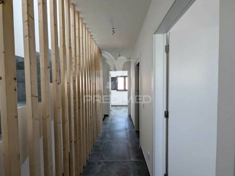 Moradia t2 nova, central, em vila real de santo antónio