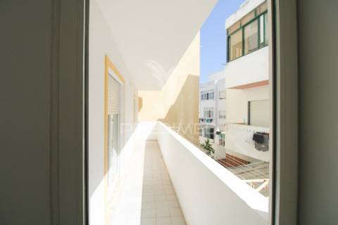 Apartamento t3 renovado em olhão