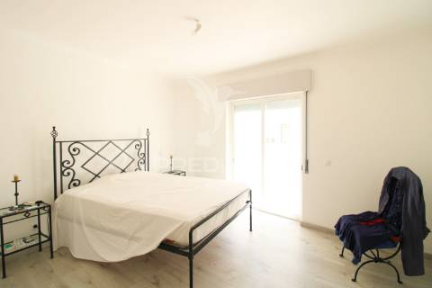 Apartamento t3 renovado em olhão