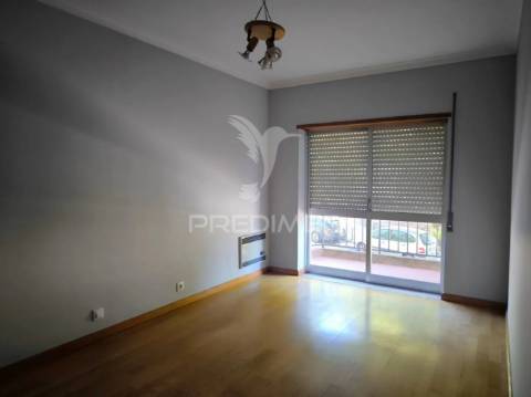 Apartamento t3 em maximinos - arrendamento