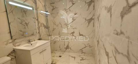 Apartamento t0+1 em condomínio com piscina e jardim