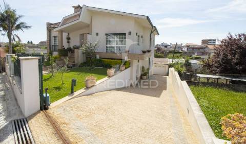 Moradia em rieirão - vila nova de famalicão