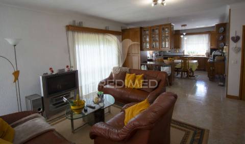 Moradia em rieirão - vila nova de famalicão