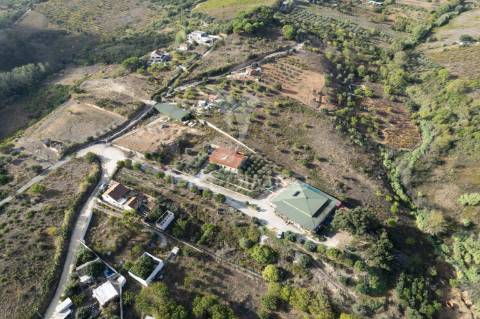 Propriedade de 1,3 ha com projeto aprovado para lar em alenquer