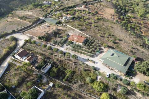 Propriedade de 1,3 ha com projeto aprovado para lar em alenquer