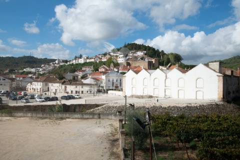 Propriedade de 1,3 ha com projeto aprovado para lar em alenquer