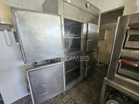 Venda de restaurante típico em albufeira