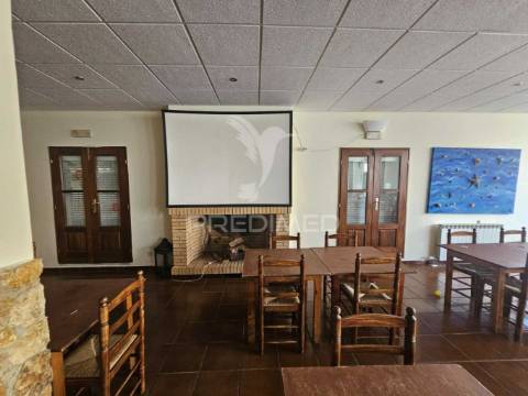 Venda de restaurante típico em albufeira