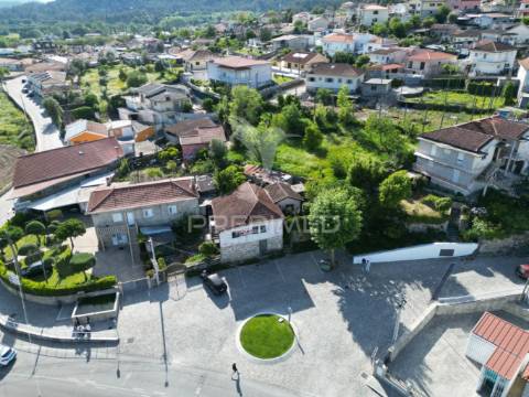 Moradia individual c/terreno 1409m2