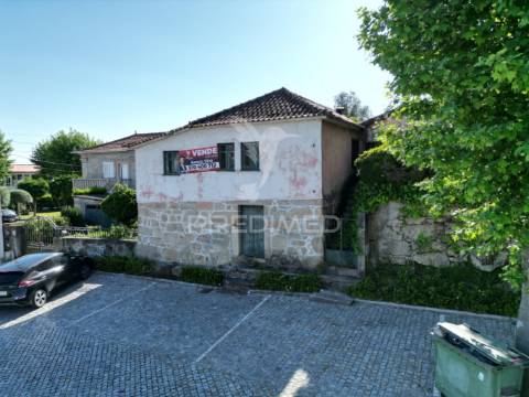 Moradia individual c/terreno 1409m2