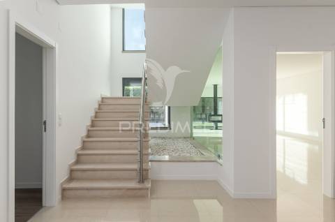 Moradia t5+1 em são francisco, alcochete