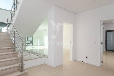 Moradia t5+1 em são francisco, alcochete