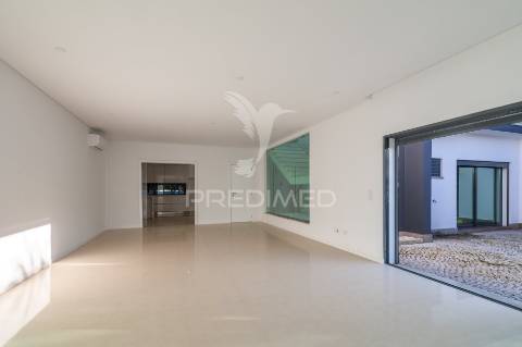 Moradia t5+1 em são francisco, alcochete