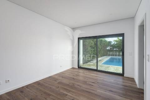 Moradia t5+1 em são francisco, alcochete