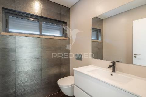 Moradia t5+1 em são francisco, alcochete