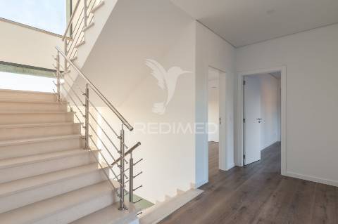 Moradia t5+1 em são francisco, alcochete