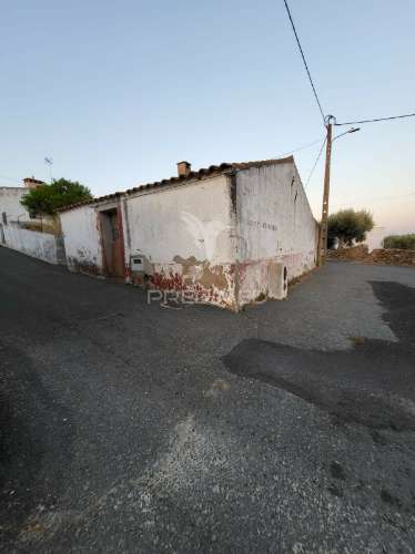 Moradia em monte dos gorazes- almodôvar