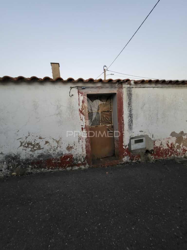 Moradia em monte dos gorazes- almodôvar