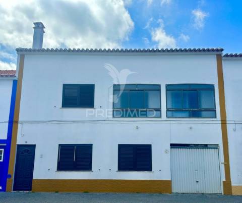 Moradia t6 para recuperar, vila nova de milfontes