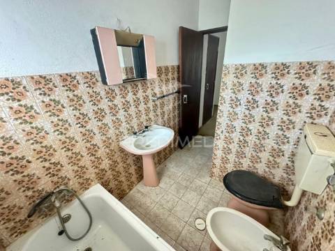 Moradia t6 para recuperar, vila nova de milfontes