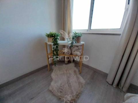 Apartamento t2 à venda na rua sidónio pais