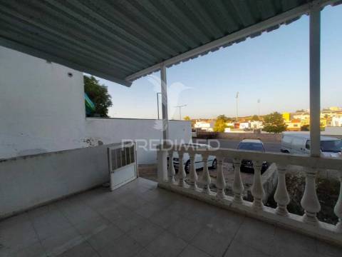 Apartamento/moradia t3+2