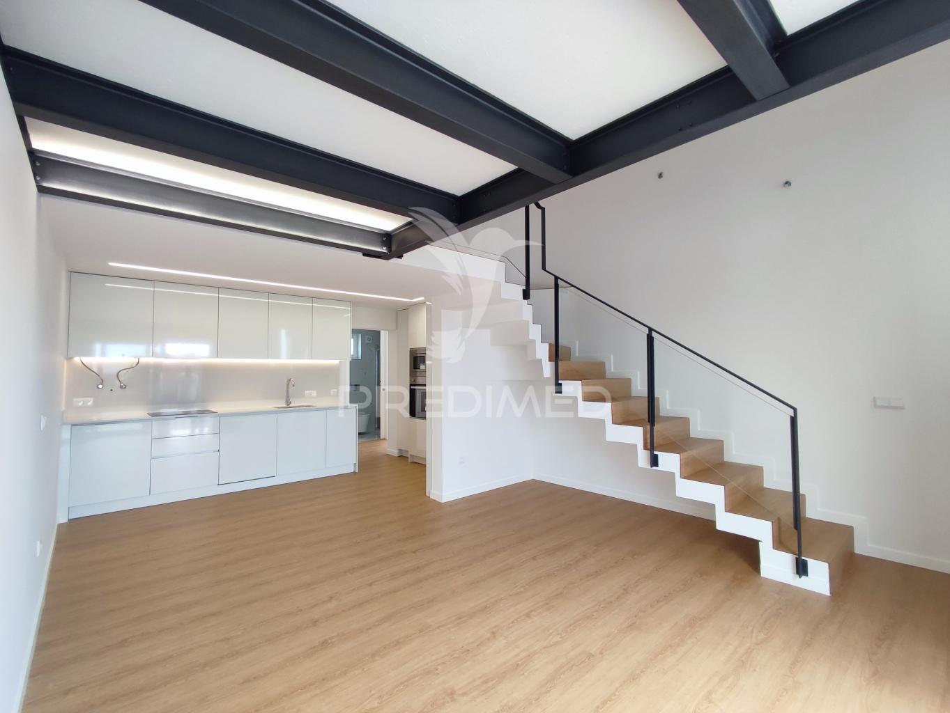 Moradia t3 totalmente remodelada em aver-o-mar, póvoa de varzim.