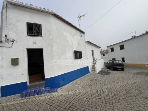 Moradia t2 na pacata aldeia da peroguarda,