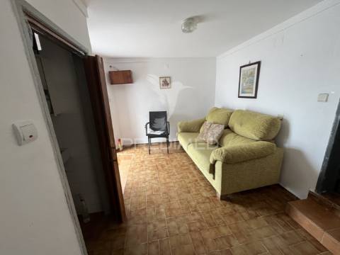 Moradia t2 na pacata aldeia da peroguarda,