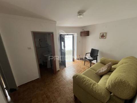 Moradia t2 na pacata aldeia da peroguarda,