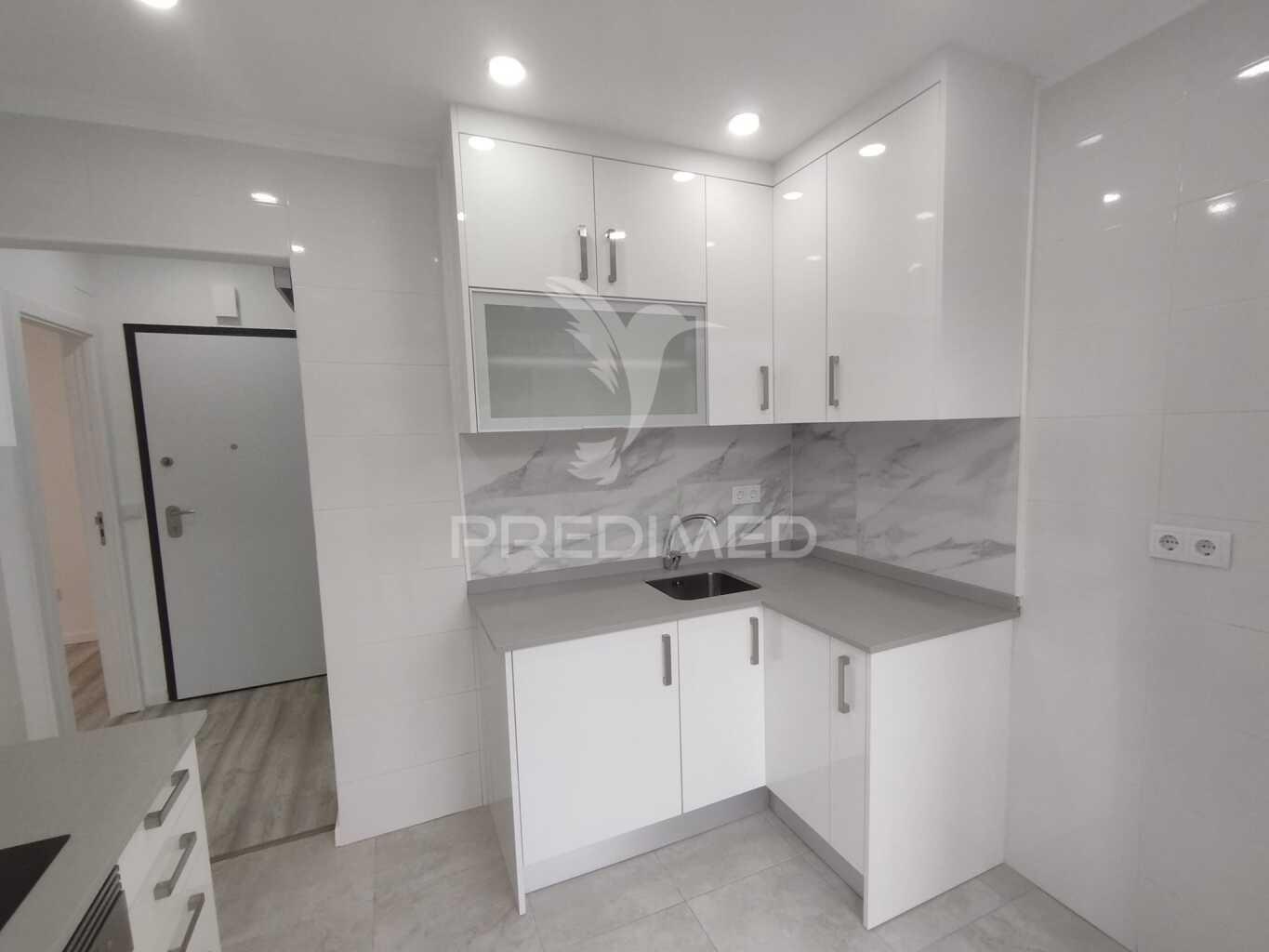 Apartamento t1 em arroios, lisboa