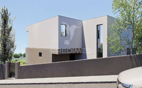 Terreno c/projecto