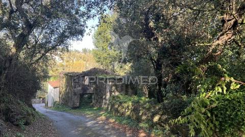 Casa rústica em ruína para recuperar  | terreno 600 m² | turiz, vila verde