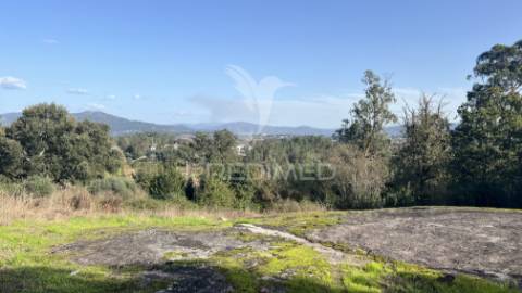 Casa rústica em ruína para recuperar  | terreno 600 m² | turiz, vila verde