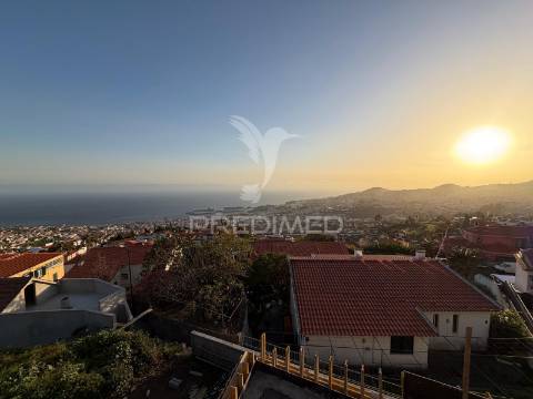 Moradia t3 funchal na ilha da madeira