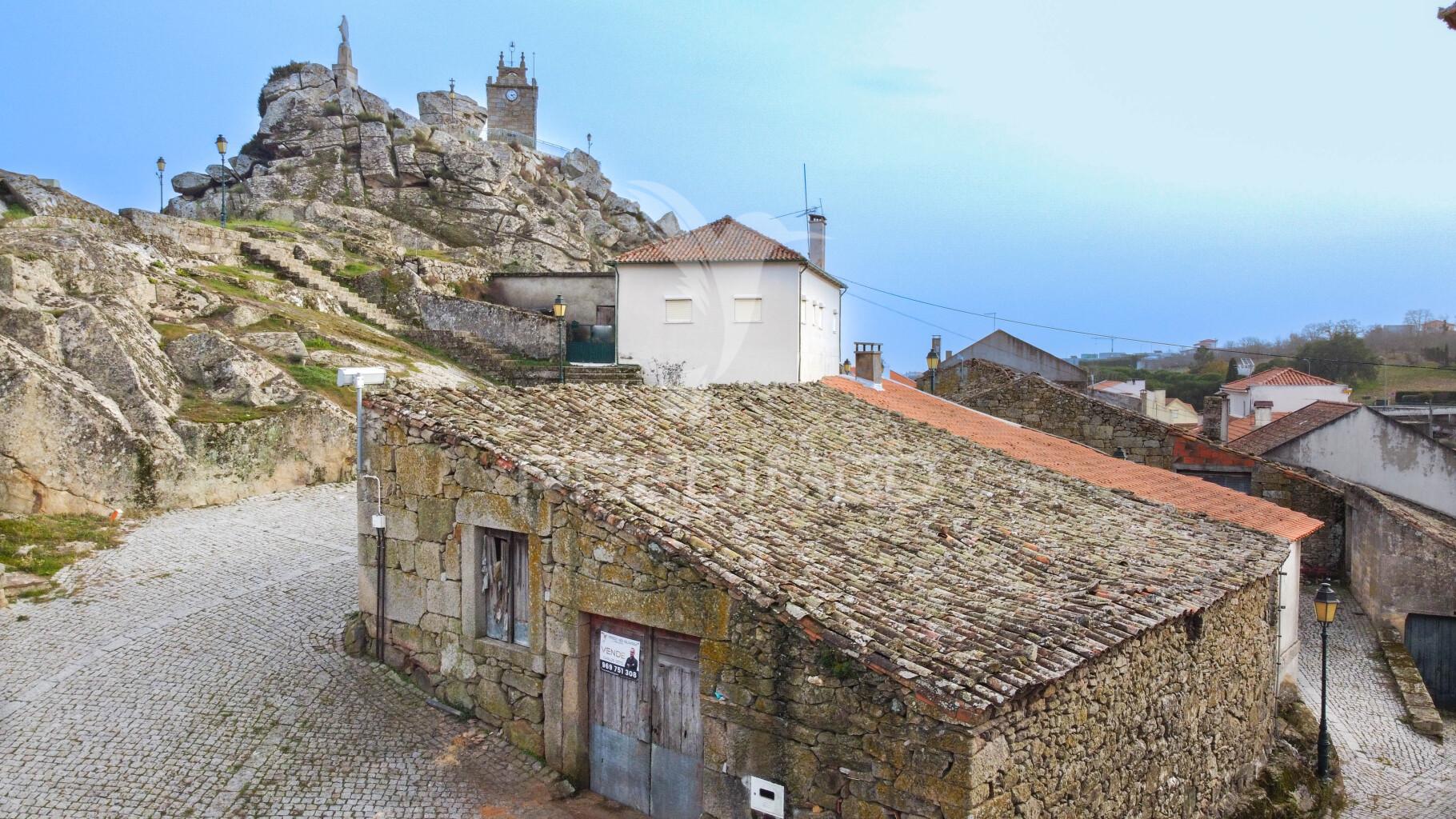 Imóvel único para reabilitação no centro histórico da meda