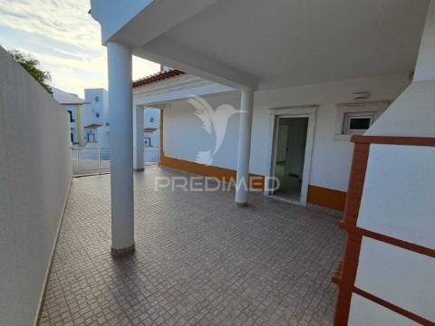 Moradia t3 + 1 com vista mar — ericeira