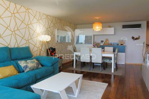 Apartamento t3 com suíte, varandas e garagem para 2 carros no centro de aveiro