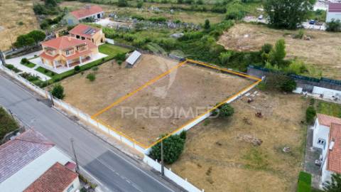 Terreno com projeto aprovado para moradia t4  próximo de sintra
