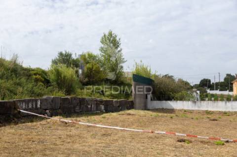 Terreno com projeto aprovado para moradia t4  próximo de sintra