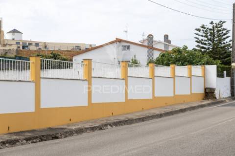 Terreno com projeto aprovado para moradia t4  próximo de sintra
